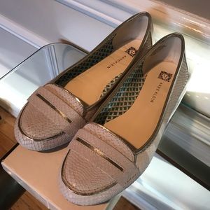 Anne Klein white snakeskin-effect slides size 7